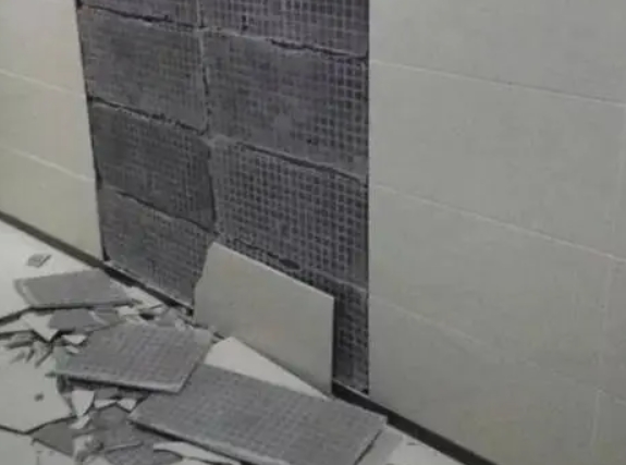乌兰察布市瓷砖空鼓维修公司分享下乌兰察布市墙砖松动维修的知识